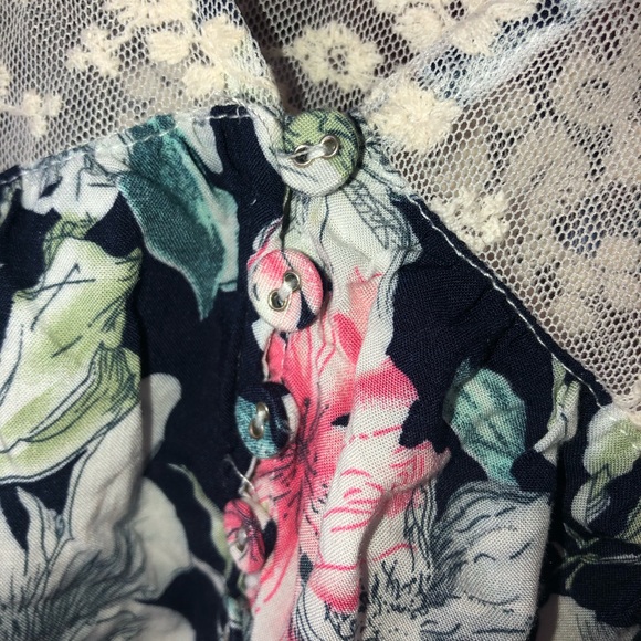 Kori Tunic - Picture 5 of 6